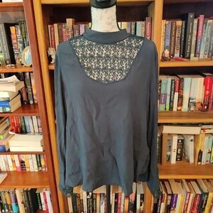 𝅺gentle fawn lace detail blouse m Mandarin collar